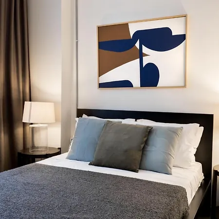 Luxury Flat Steps From Galata Tower- 2 Mins Metro